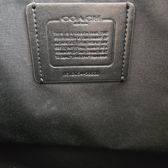 COACH Derby Tote Bag in Pebble Leather - Picture 9 of 12